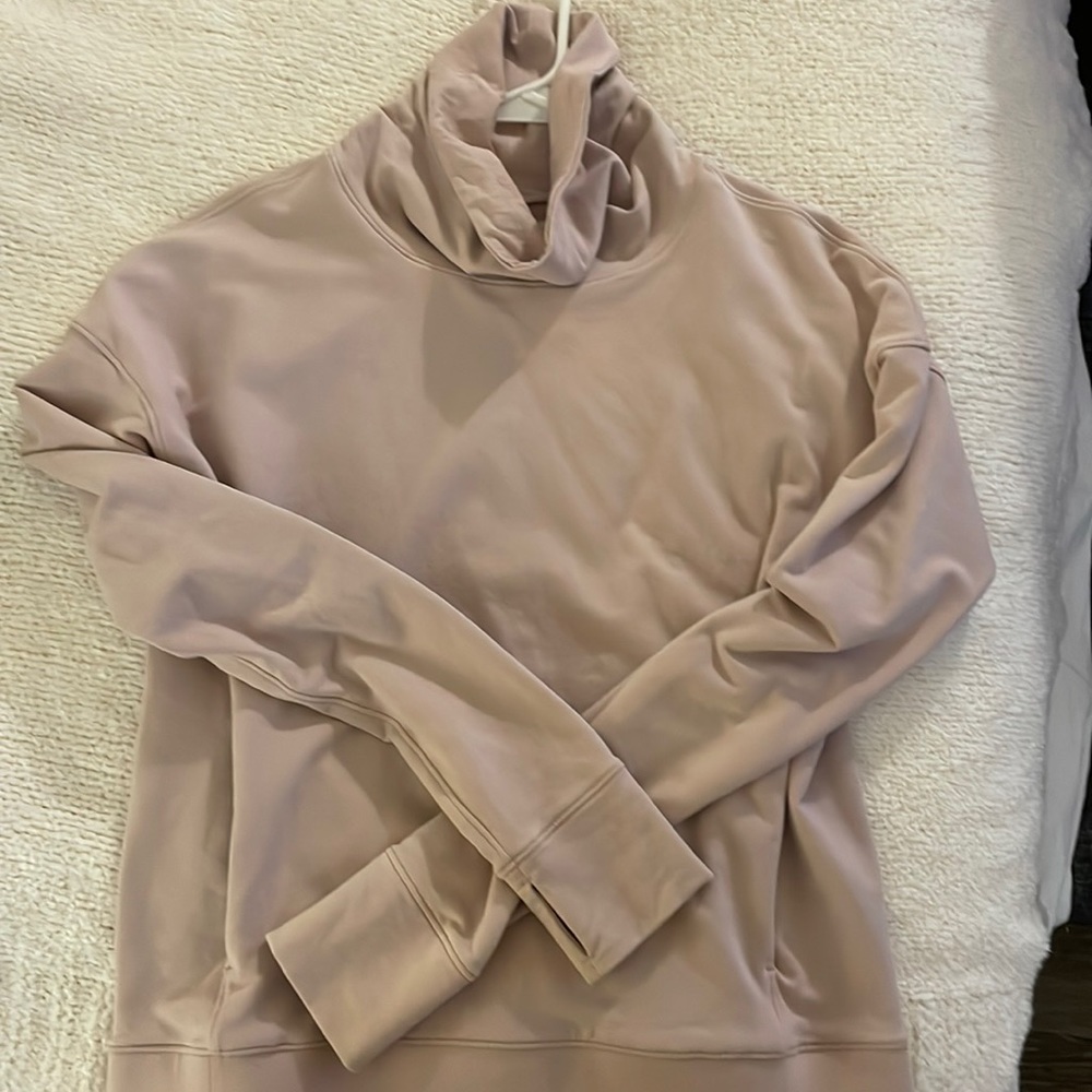 Dusty pink Lululemon pullover size xs